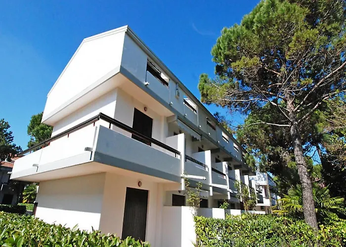 Relaxing Villa With Shared Pool Вилла *