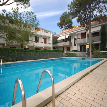 Relaxing Villa With Shared Pool