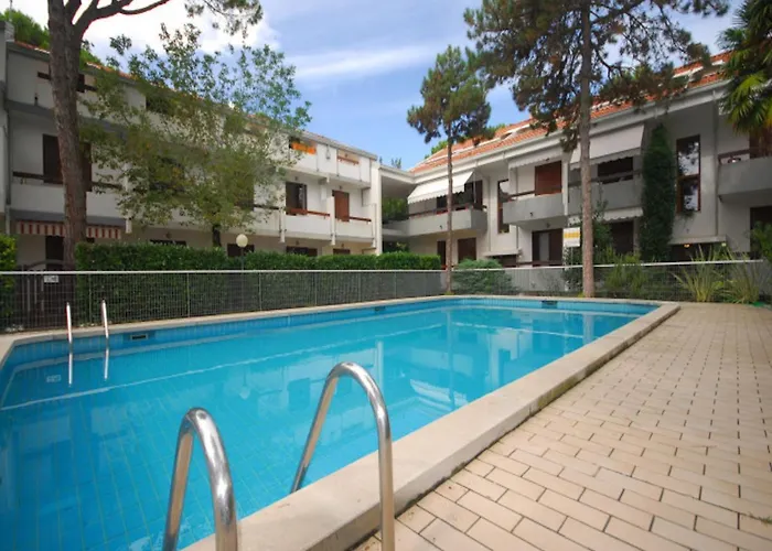 Relaxing Villa With Shared Pool